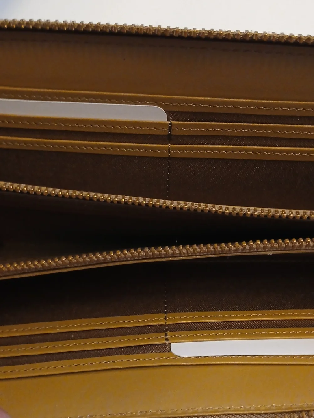 Burberry Vintage Blue Label, Leopard Floral Print Wallet C O A - Picture 10 of 17